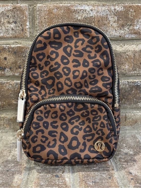 lululemon athletica Handbags - NWT Lululemon Everywhere Sling Bag Small In Leopardo Shift Midi Desert Khaki